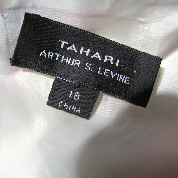 TAHARI SIZE 18 SLEEVELESS STRIPE DRESS - Picture 8 of 9